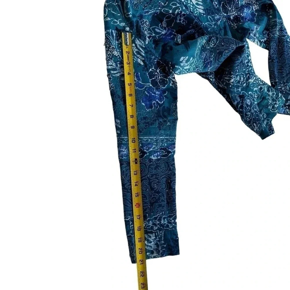 Chicos Womens Button Up Blue/ Aqua/ White Jacket in Size 0 - Picture 13 of 14